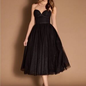 Elegant Black Strapless Dress